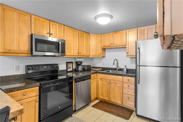 969 S Pearl Street Unit: 103