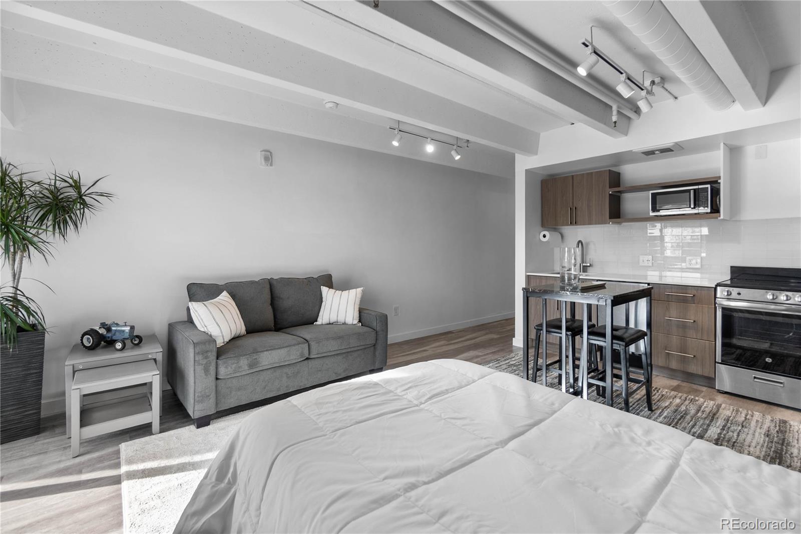 1495 Vrain Street Unit: 304