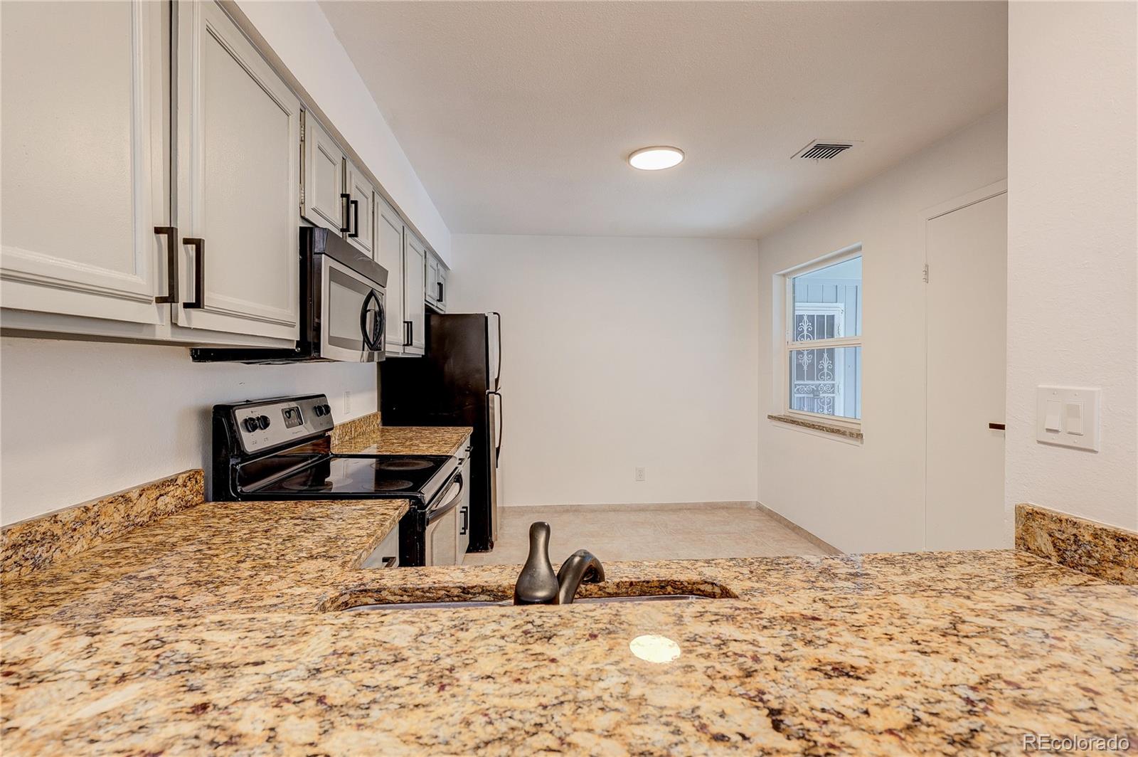 2365 E Geddes Avenue Unit: B22