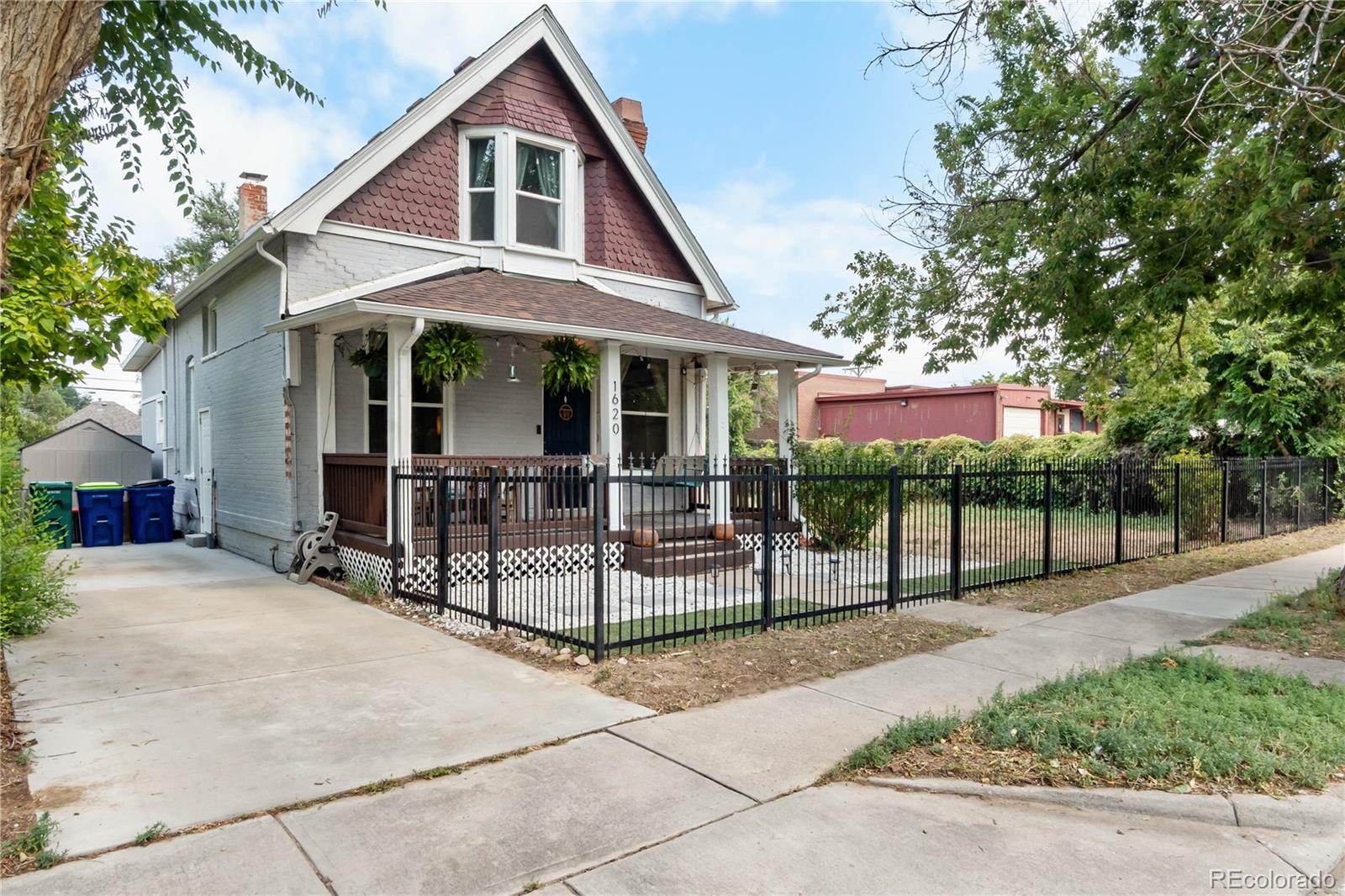 1620 Dallas Street