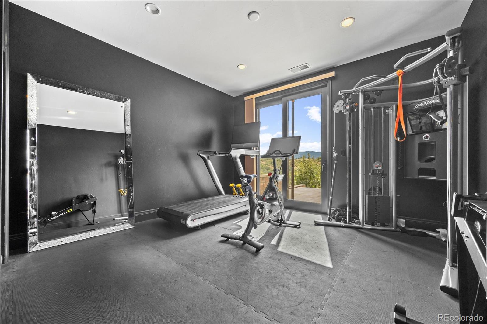 3013 Bears Den Drive