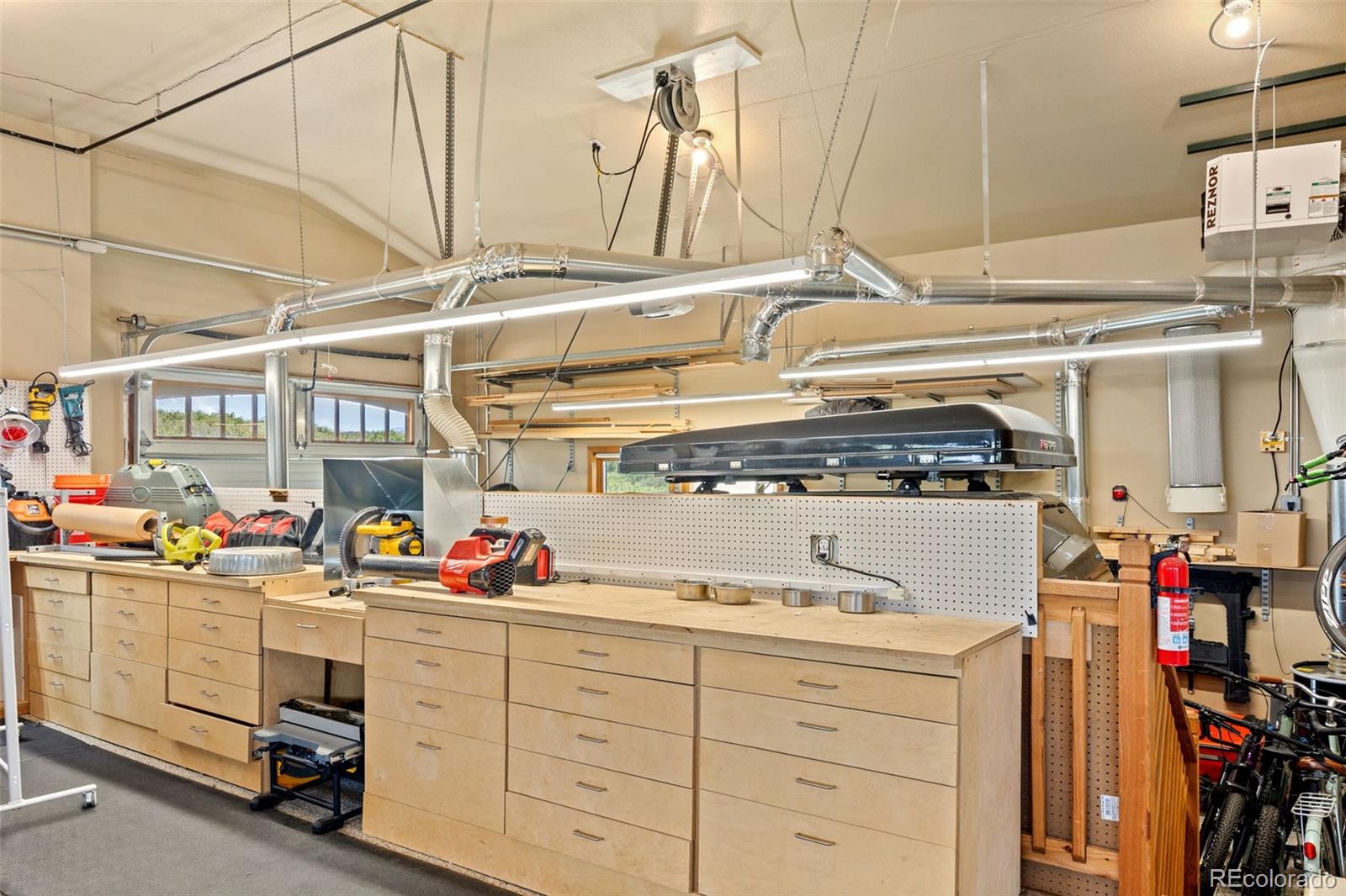 3013 Bears Den Drive