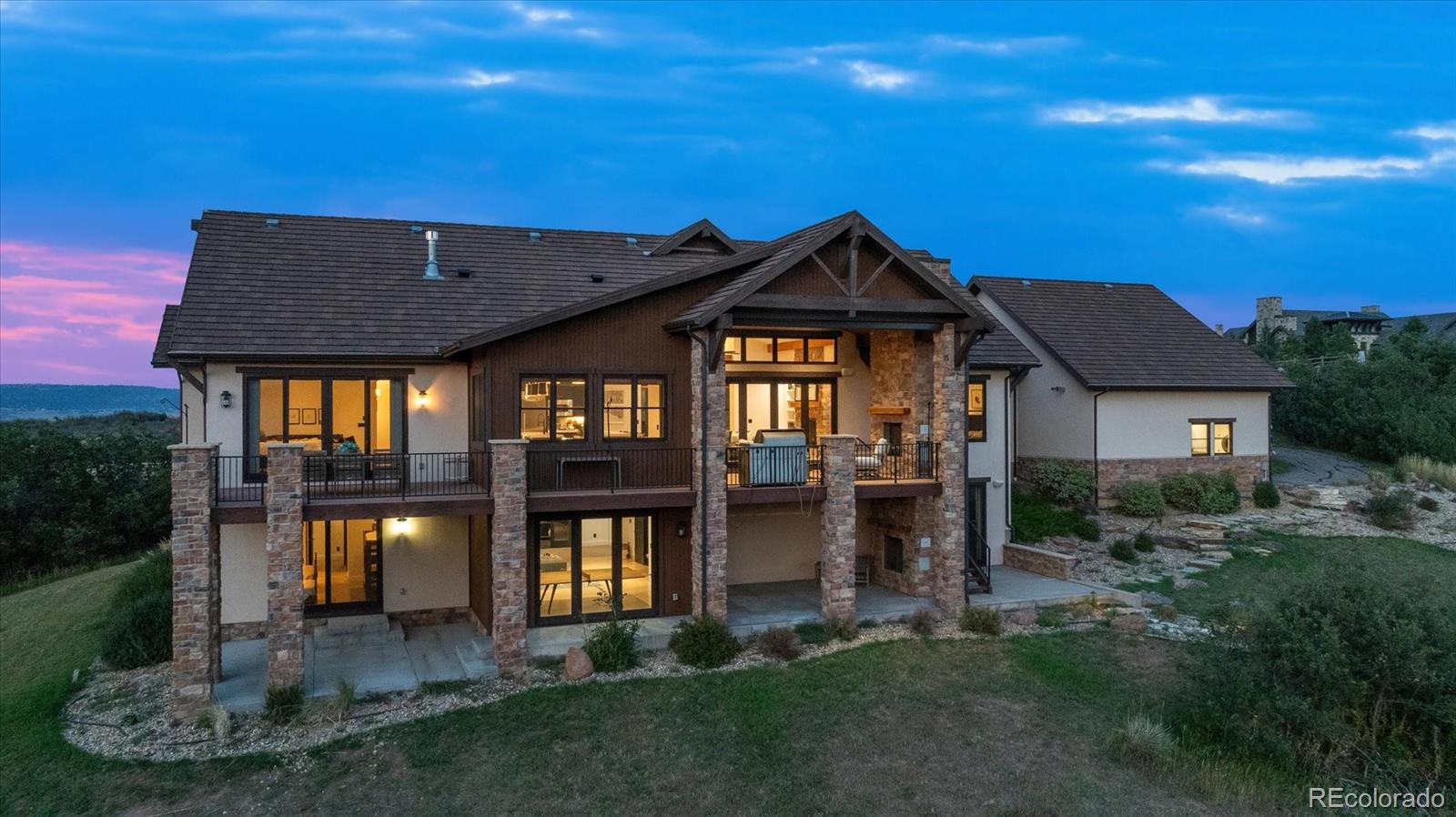 3013 Bears Den Drive