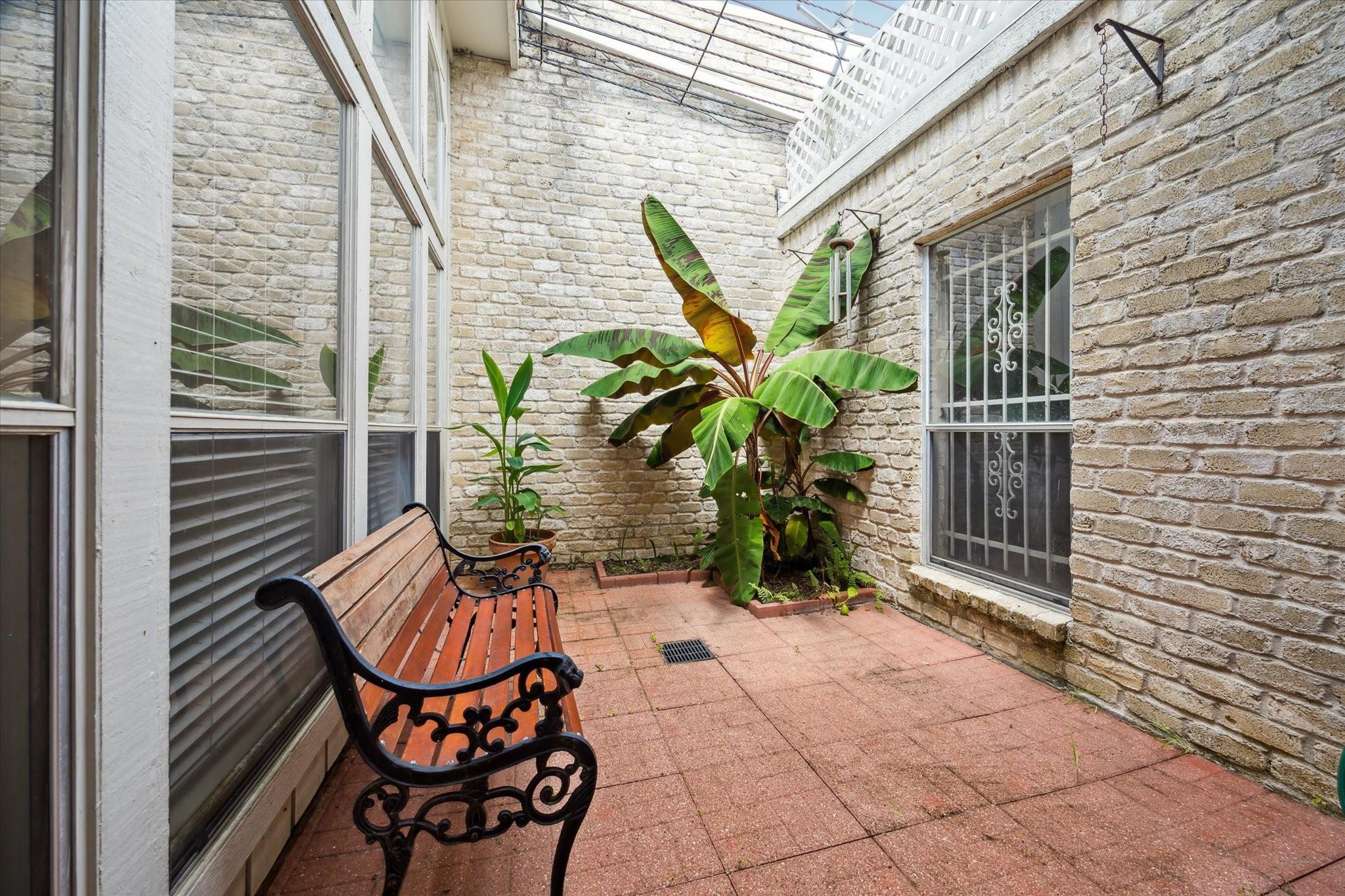 1808 S Gessner Road
