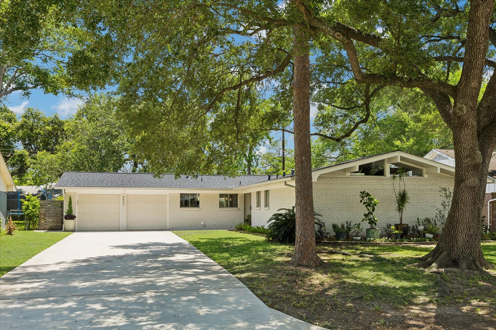 8827 Mcavoy Drive