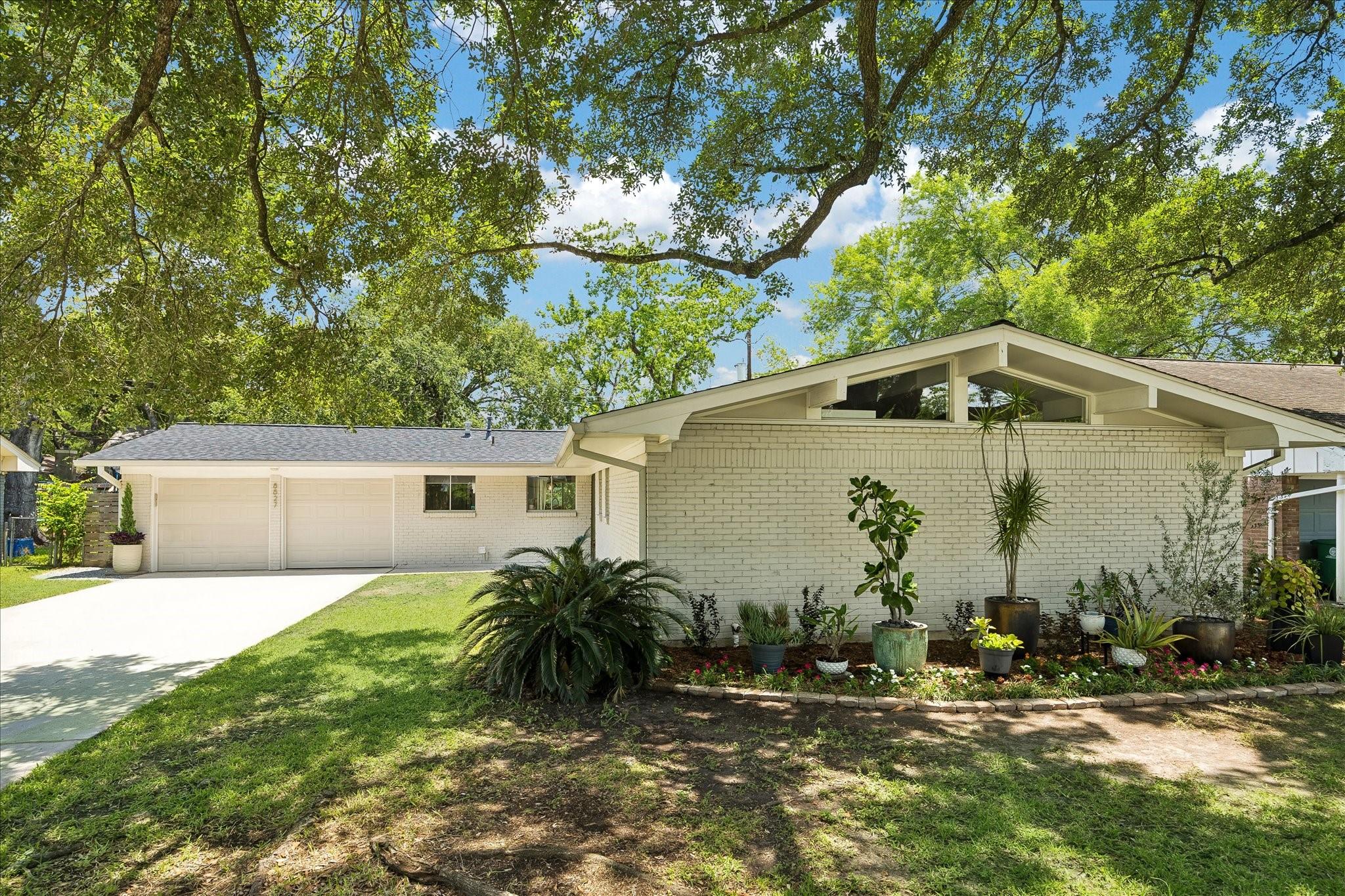 8827 Mcavoy Drive