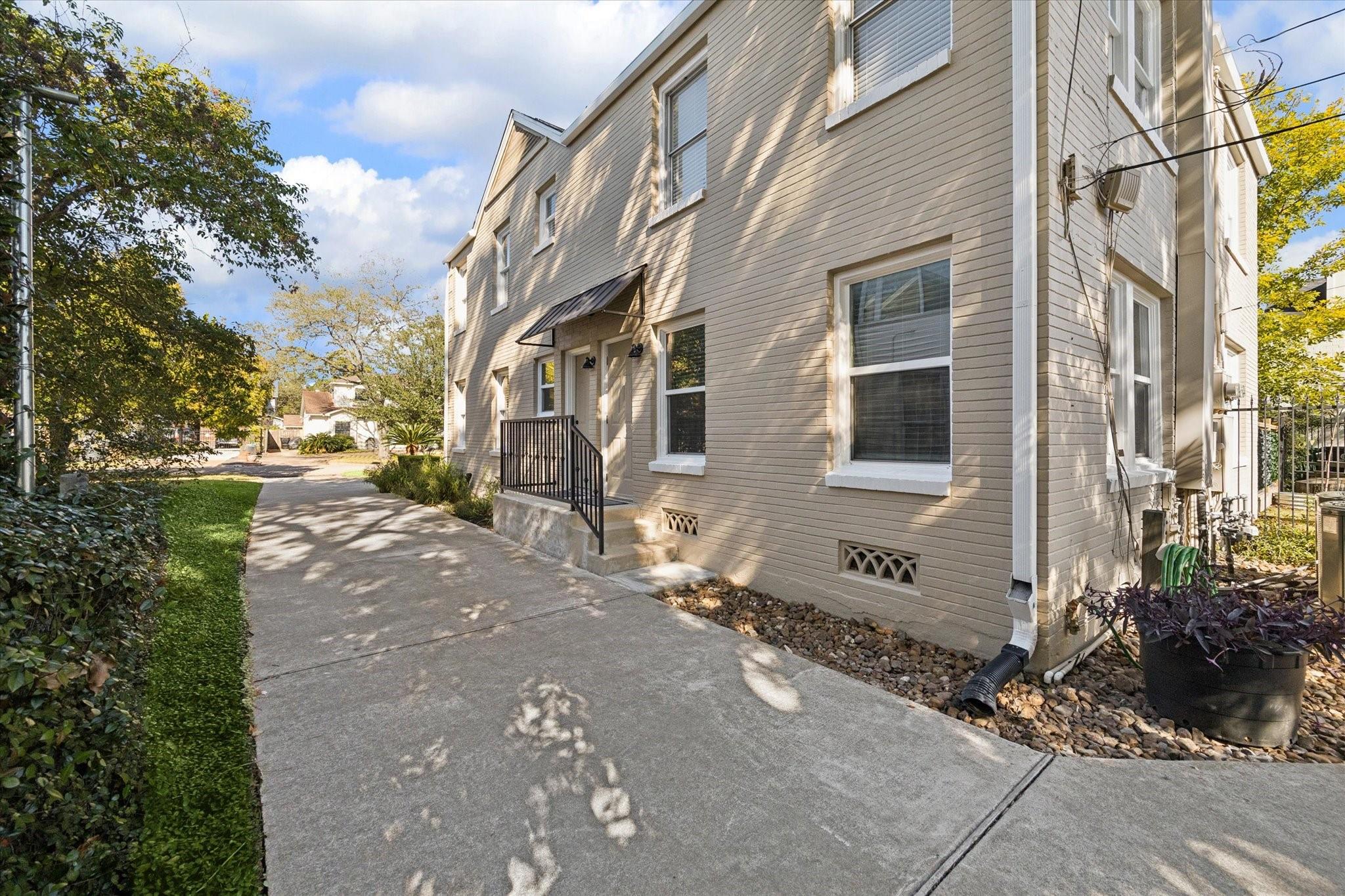 2315 Swift Boulevard