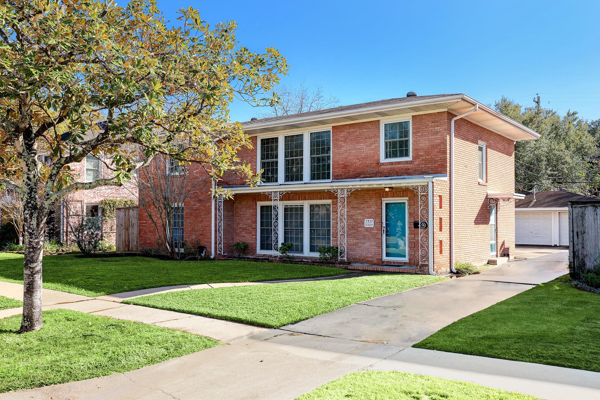 2327 Swift Boulevard