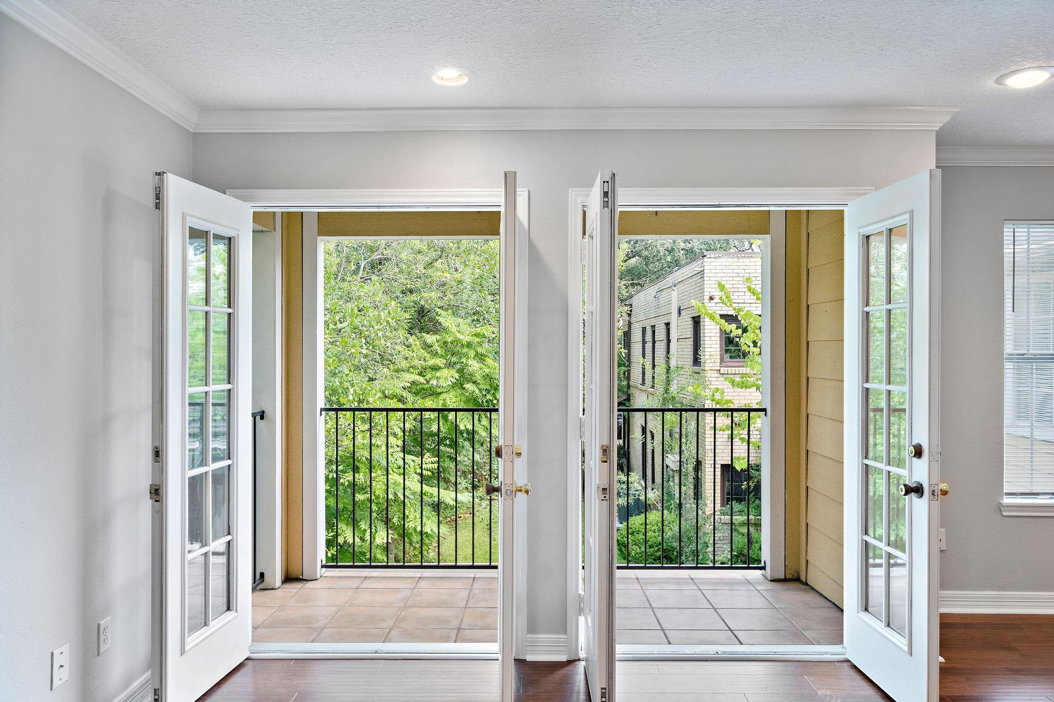 4610 Woodhead Street