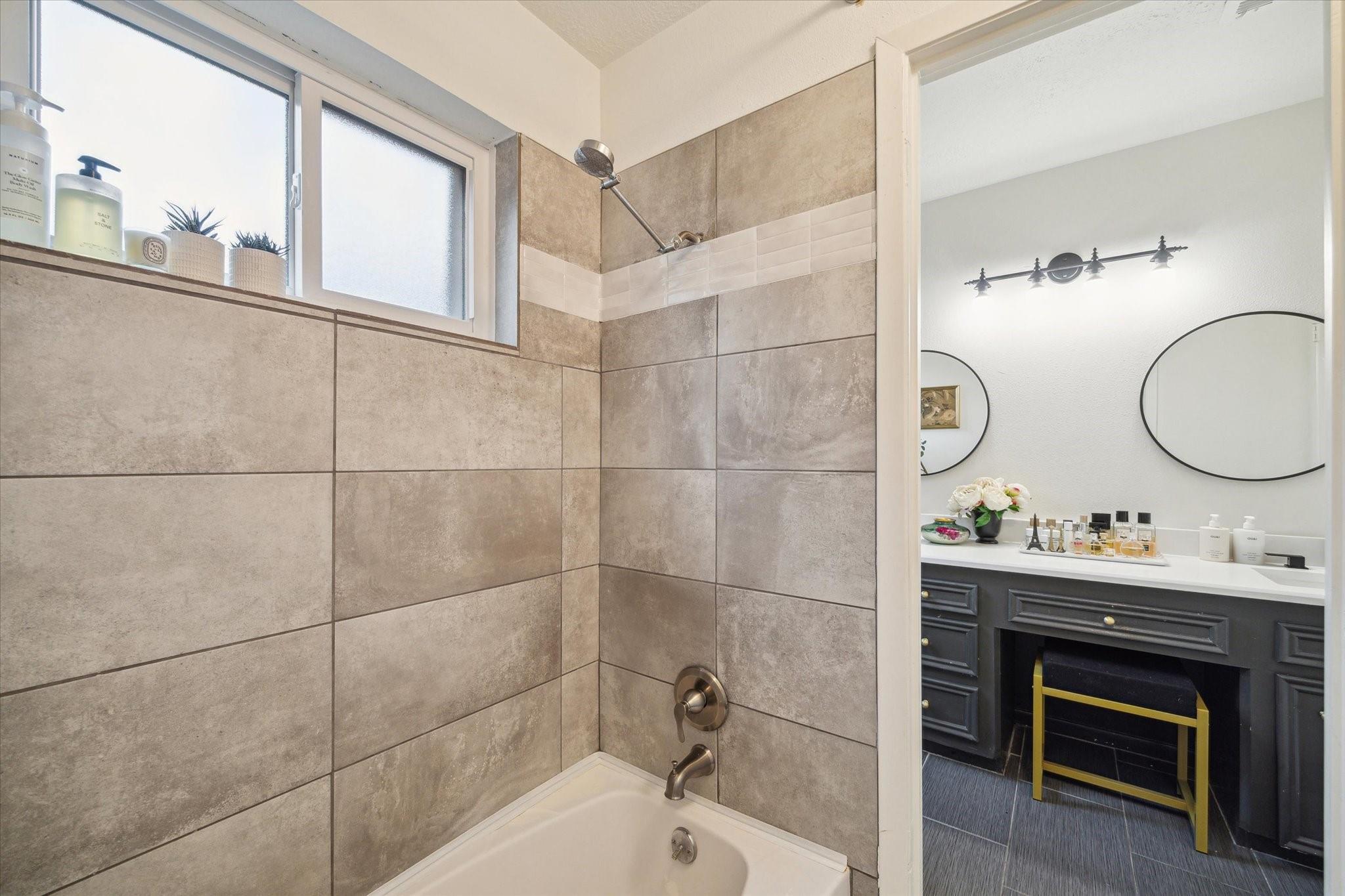 2227 Holly Knoll Street