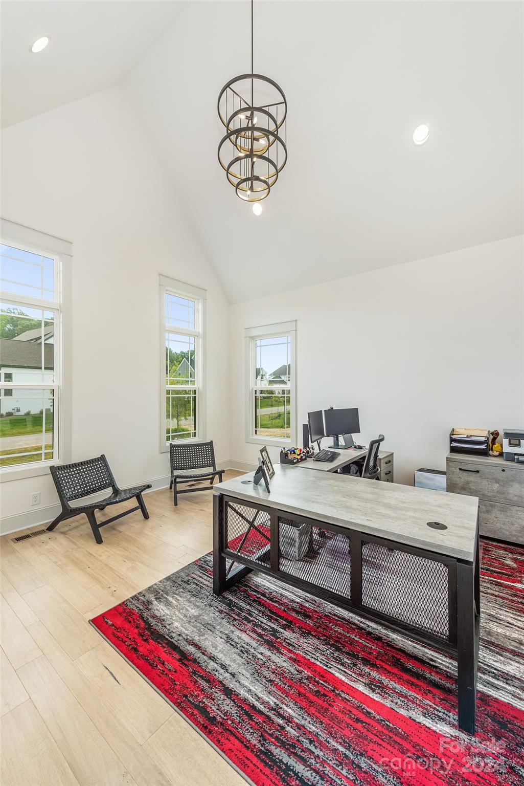 10125 Laurier Lane