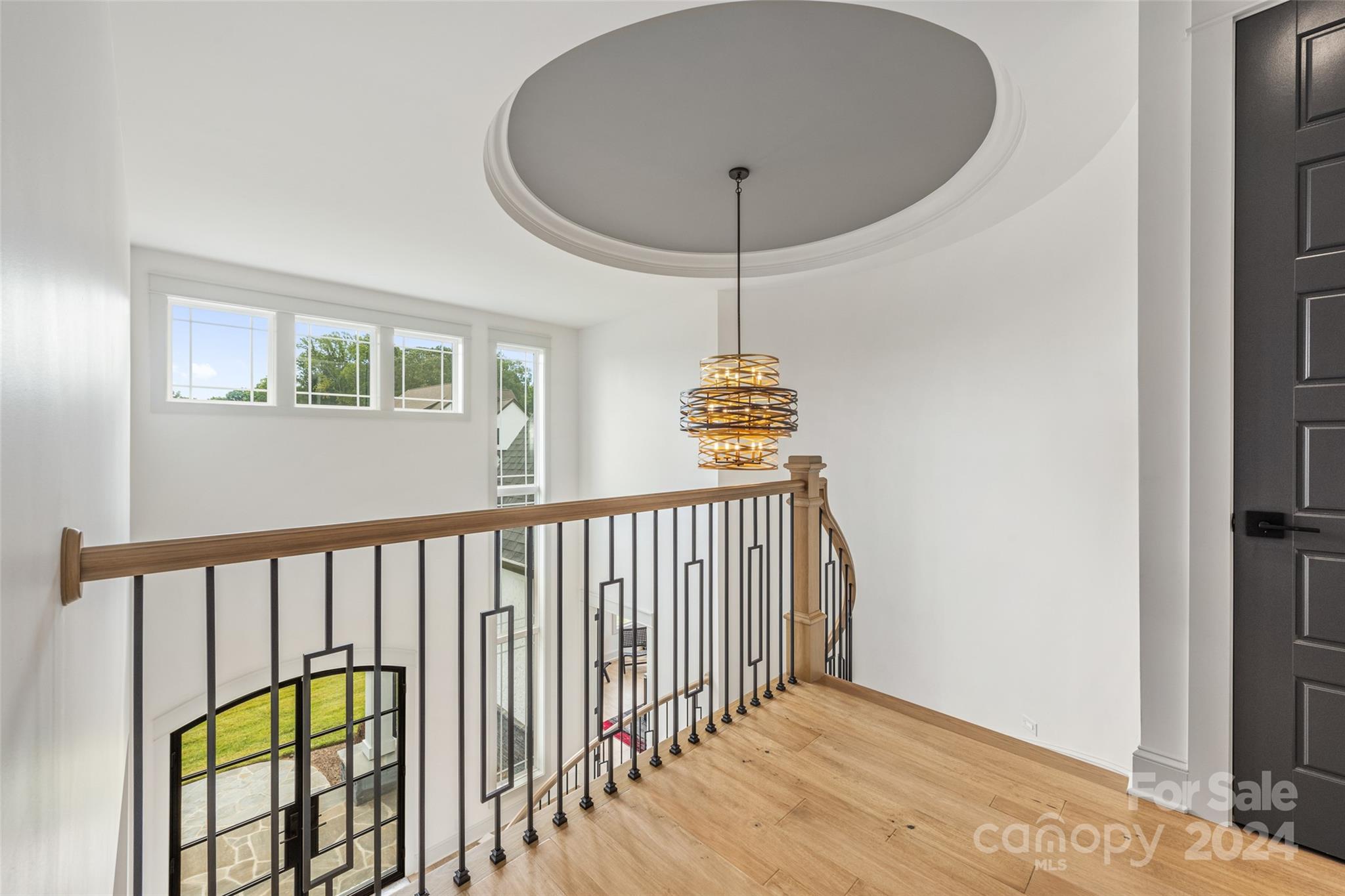 10125 Laurier Lane