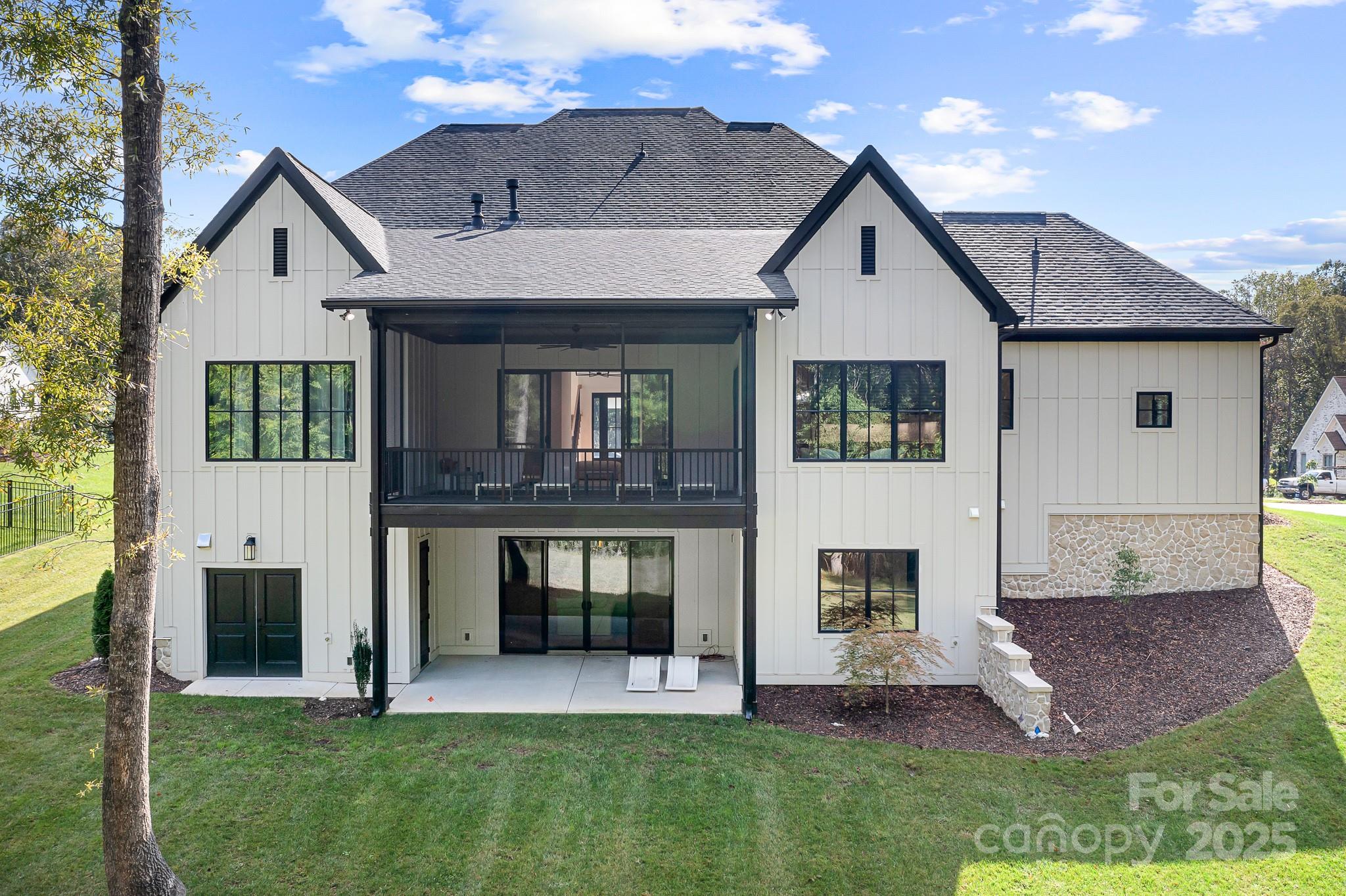 136 Castleview Lane