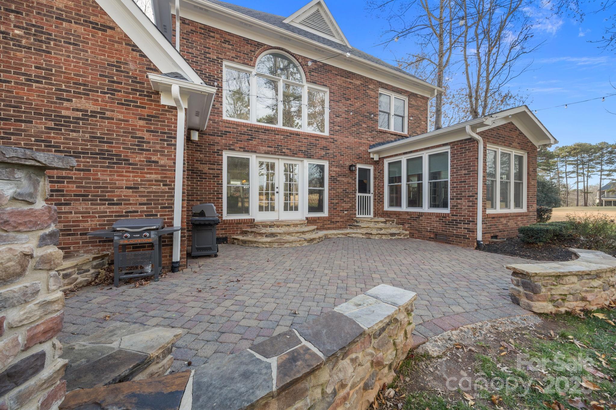 12213 Farnborough Road