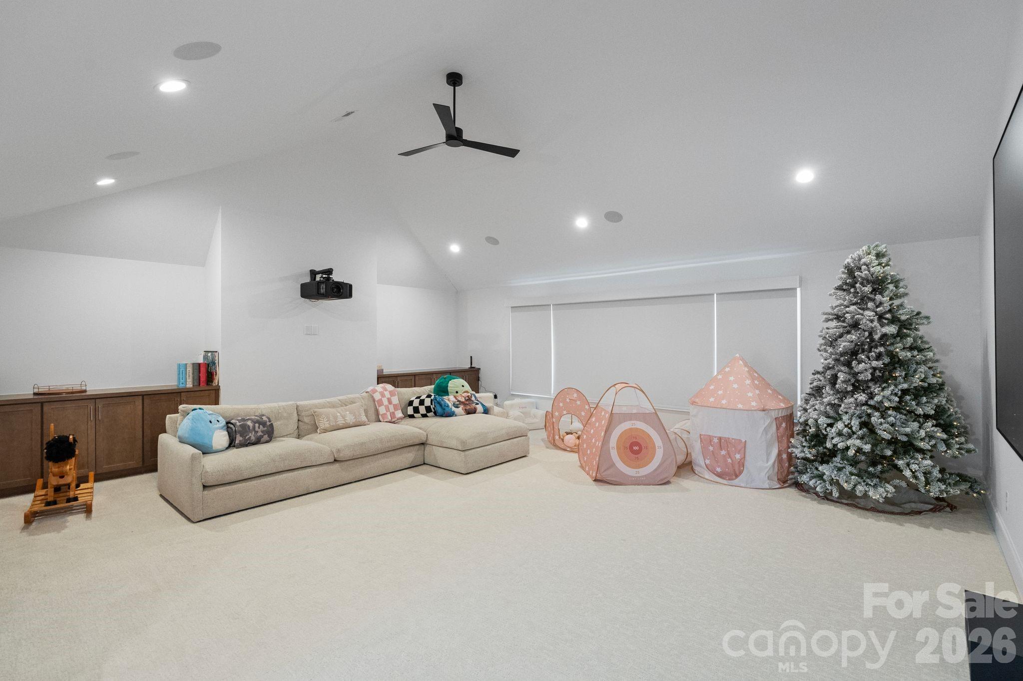 20320 Havenview Drive