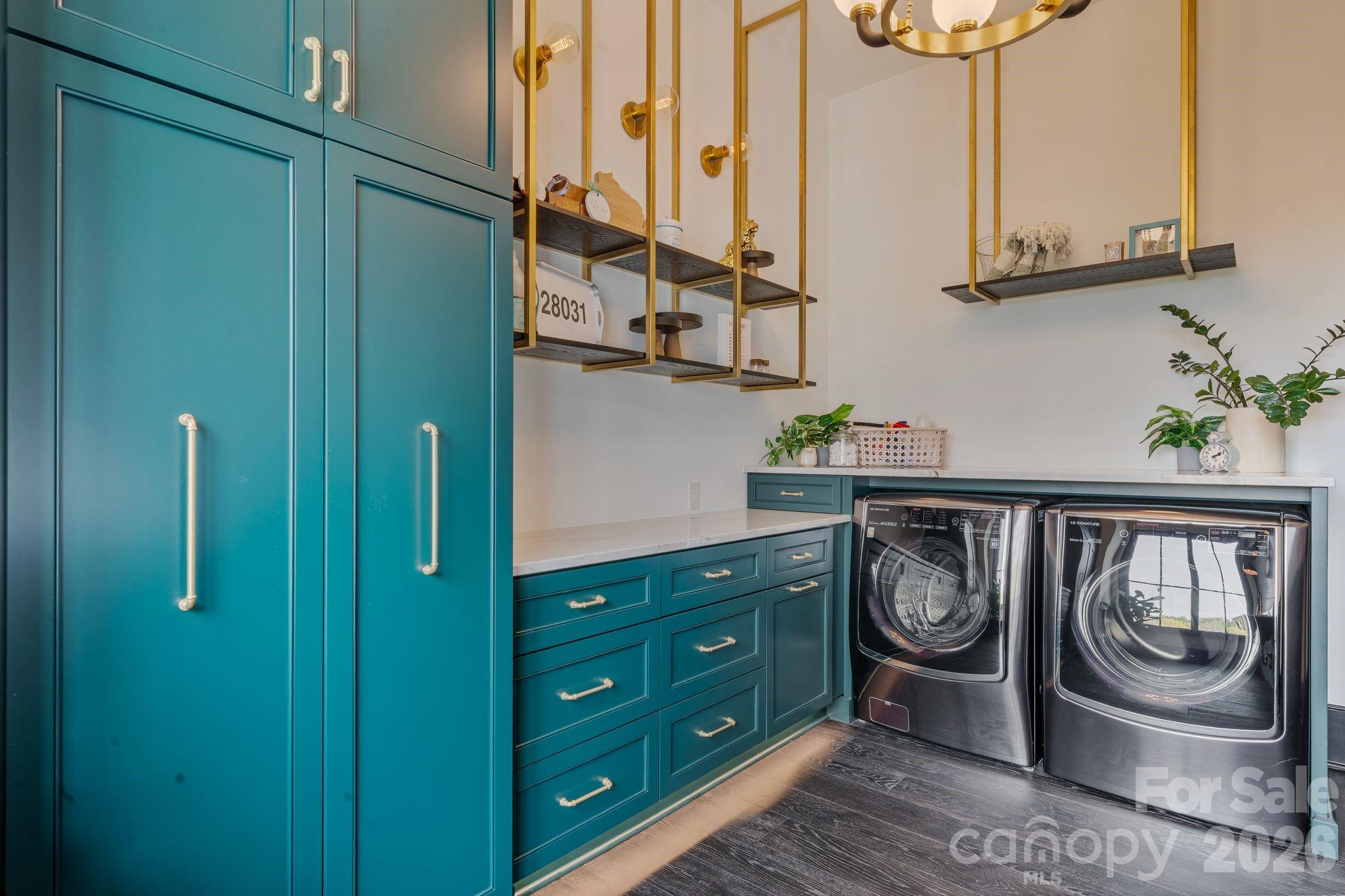 19329 Watermark Drive Unit: 261/262