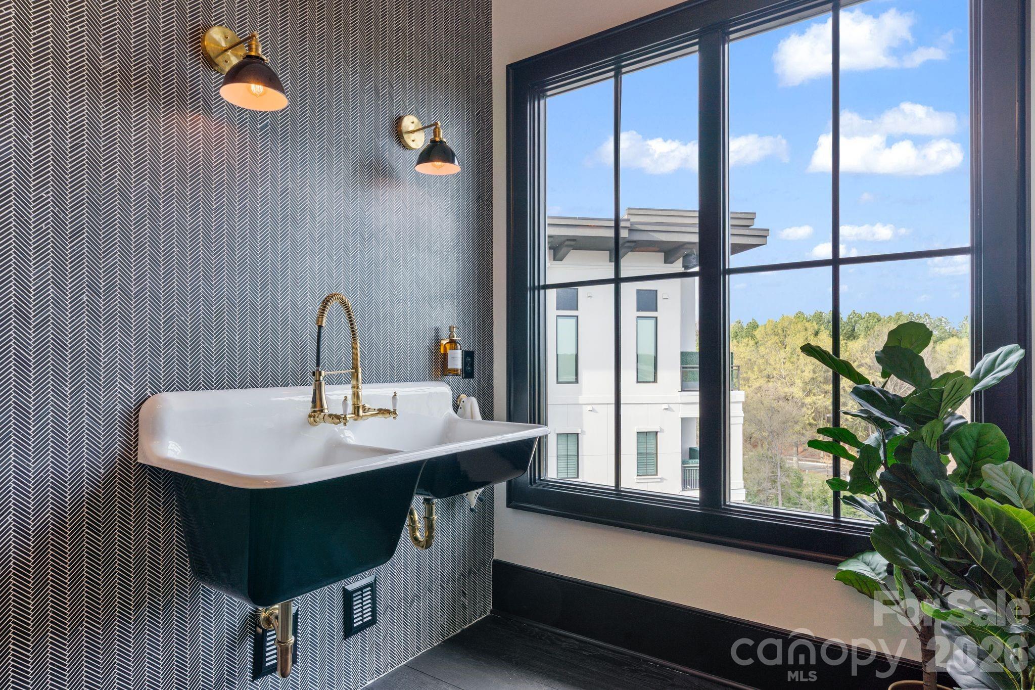 19329 Watermark Drive Unit: 261/262