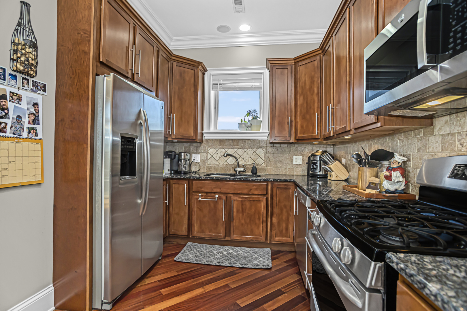 4809 N California Avenue Unit: 4W