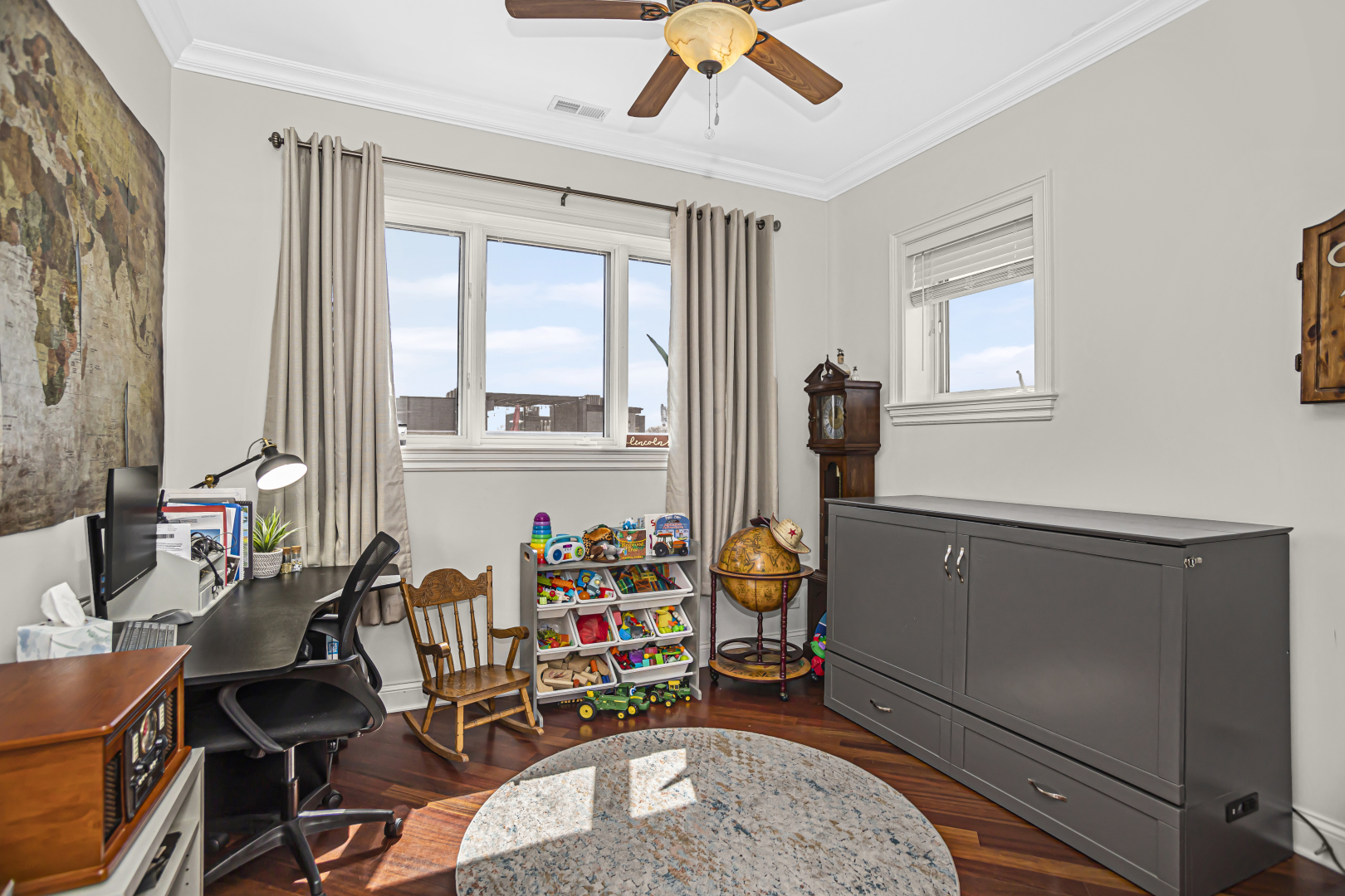 4809 N California Avenue Unit: 4W