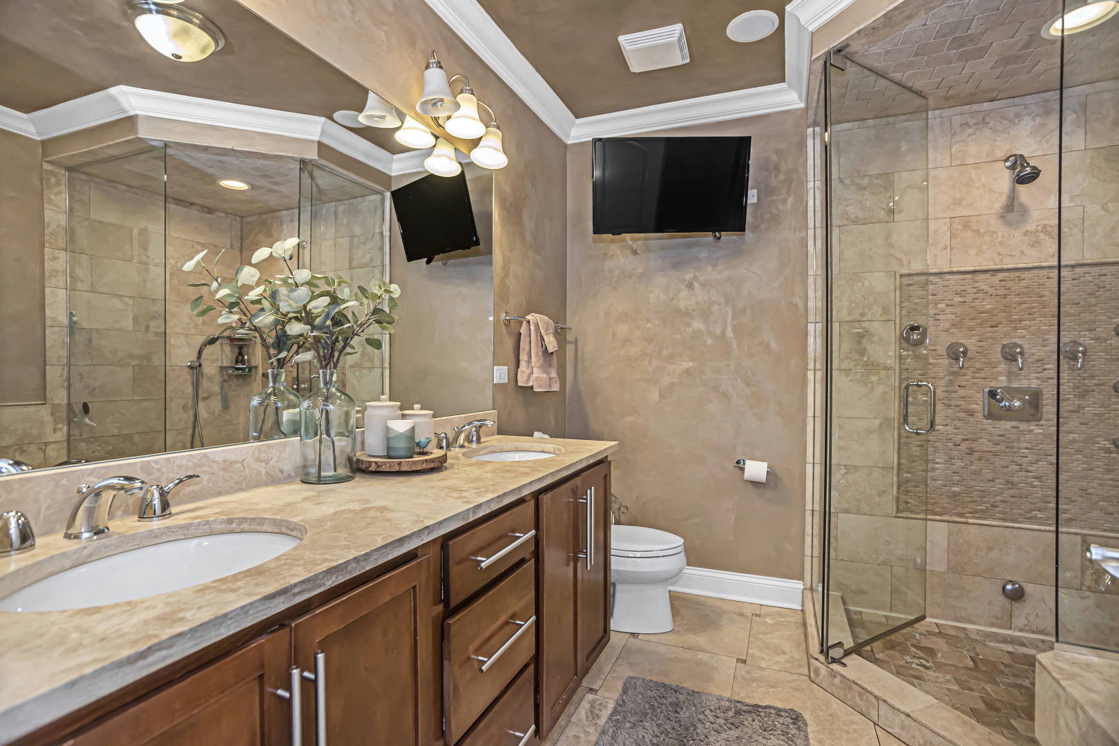 4809 N California Avenue Unit: 4W