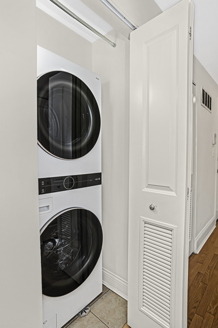 1451 W SUMMERDALE Avenue Unit: G