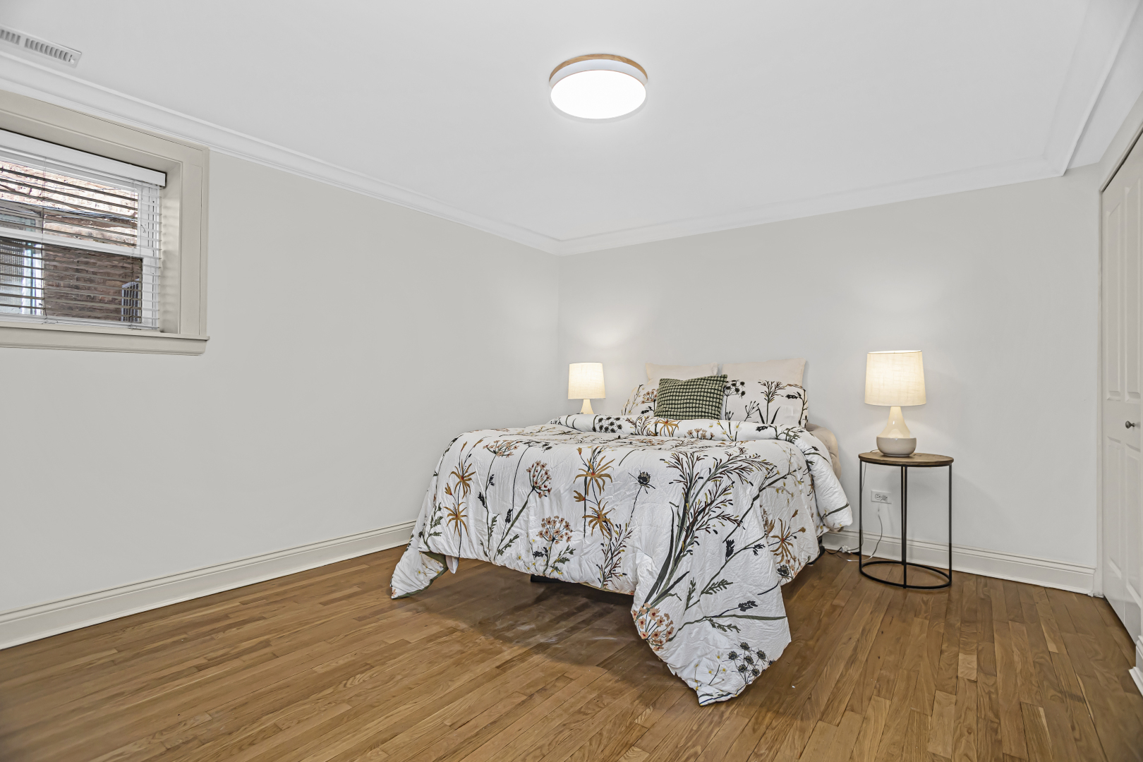 1451 W SUMMERDALE Avenue Unit: G