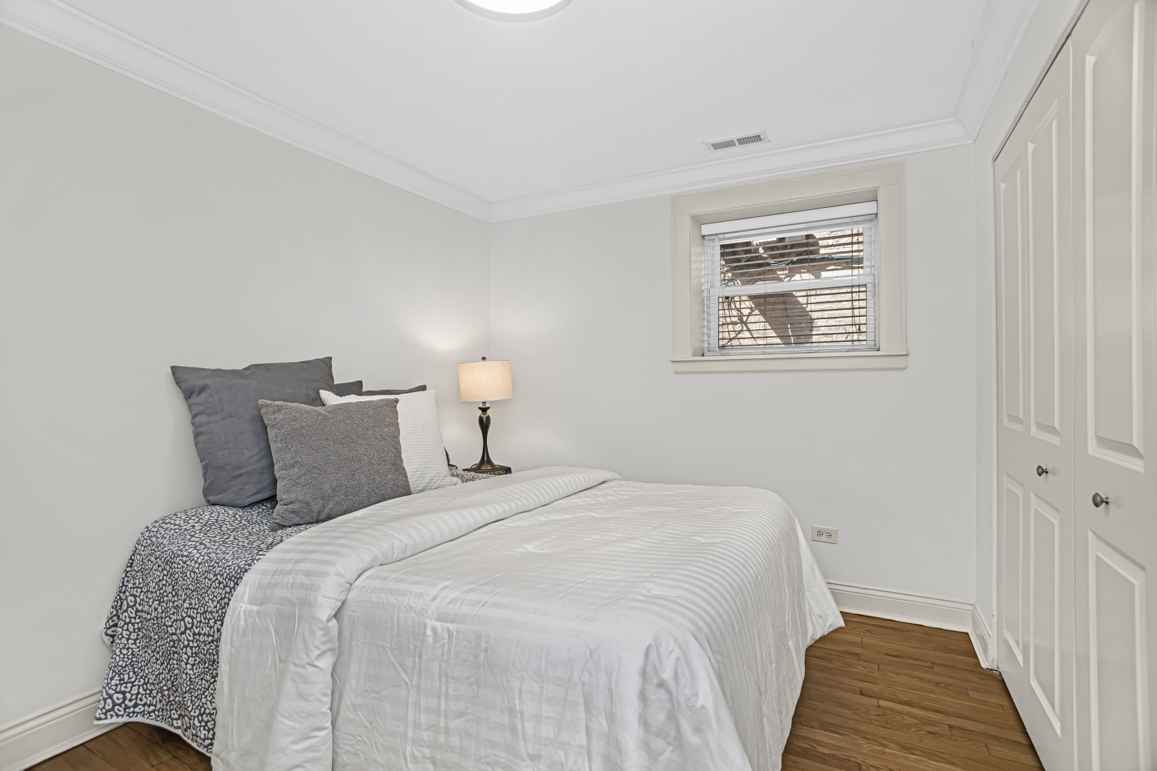 1451 W SUMMERDALE Avenue Unit: G