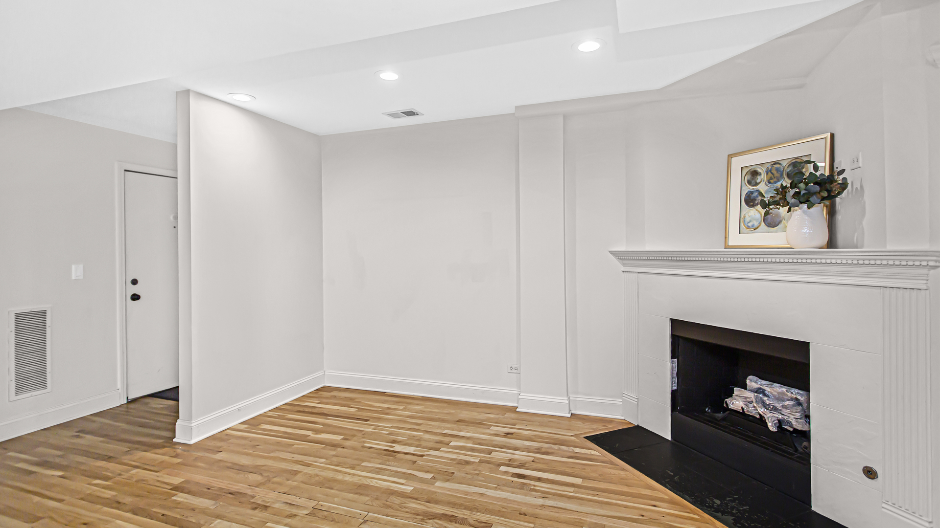 1418 W BRYN MAWR Avenue Unit: GW