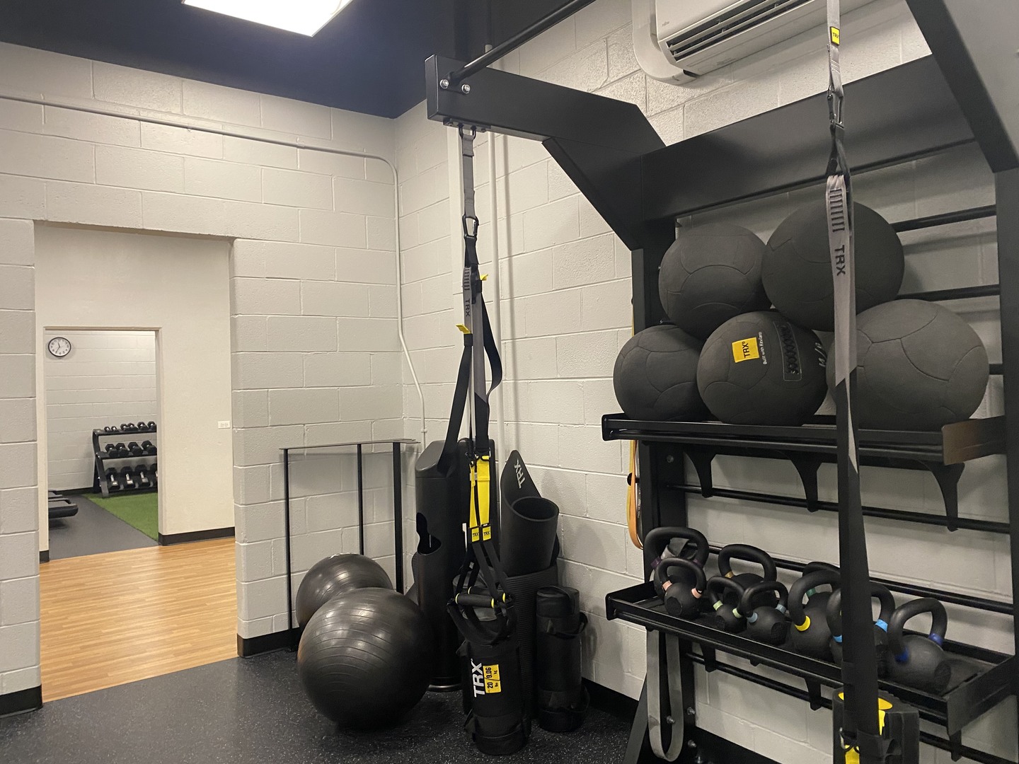 3550 N Lake Shore Drive Unit: 2118