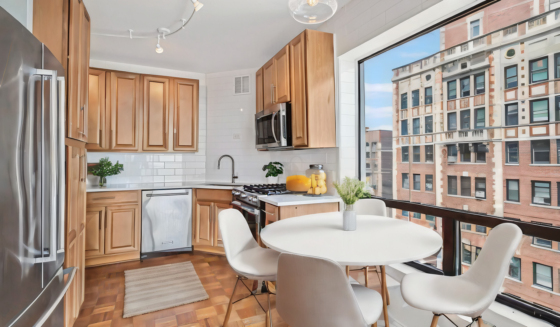 3200 N LAKE SHORE Drive Unit: 1611
