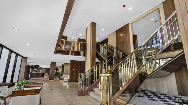 3200 N LAKE SHORE Drive Unit: 1611