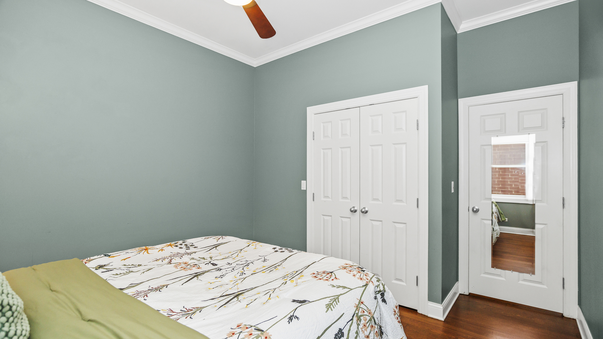 4104 N WESTERN Avenue Unit: 3S