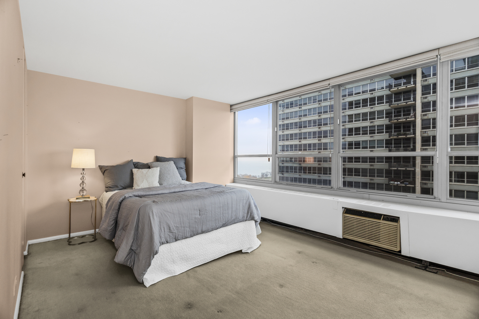 3550 N LAKE SHORE Drive Unit: 1921-23