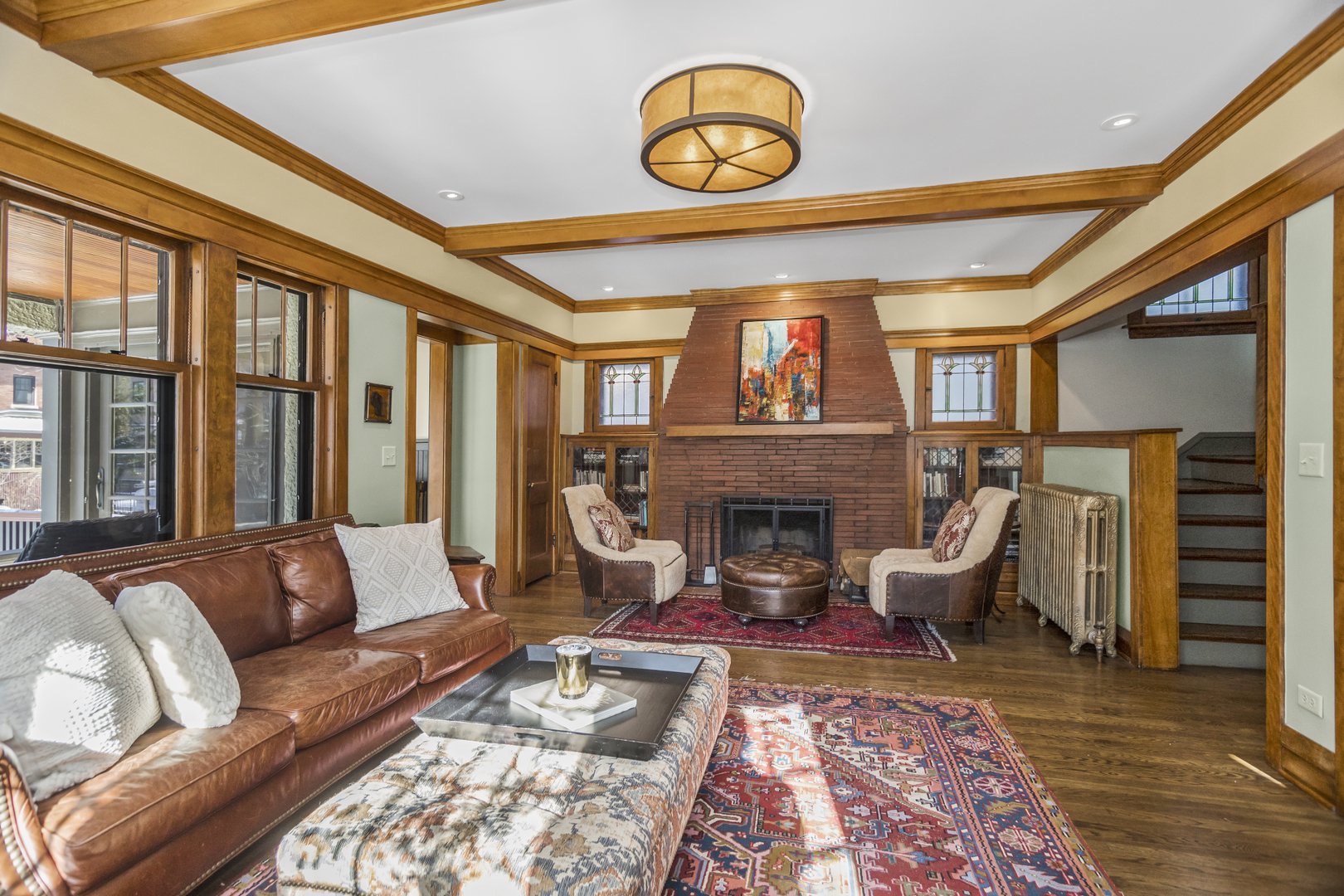 5537 N MAGNOLIA Avenue