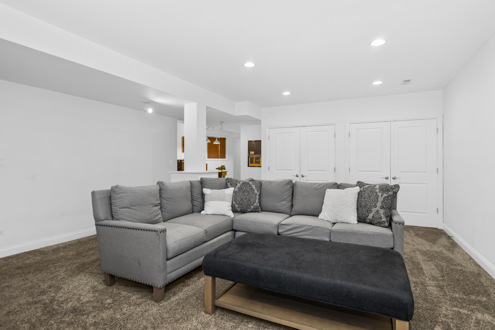 5421 N Glenwood Avenue Unit: 1