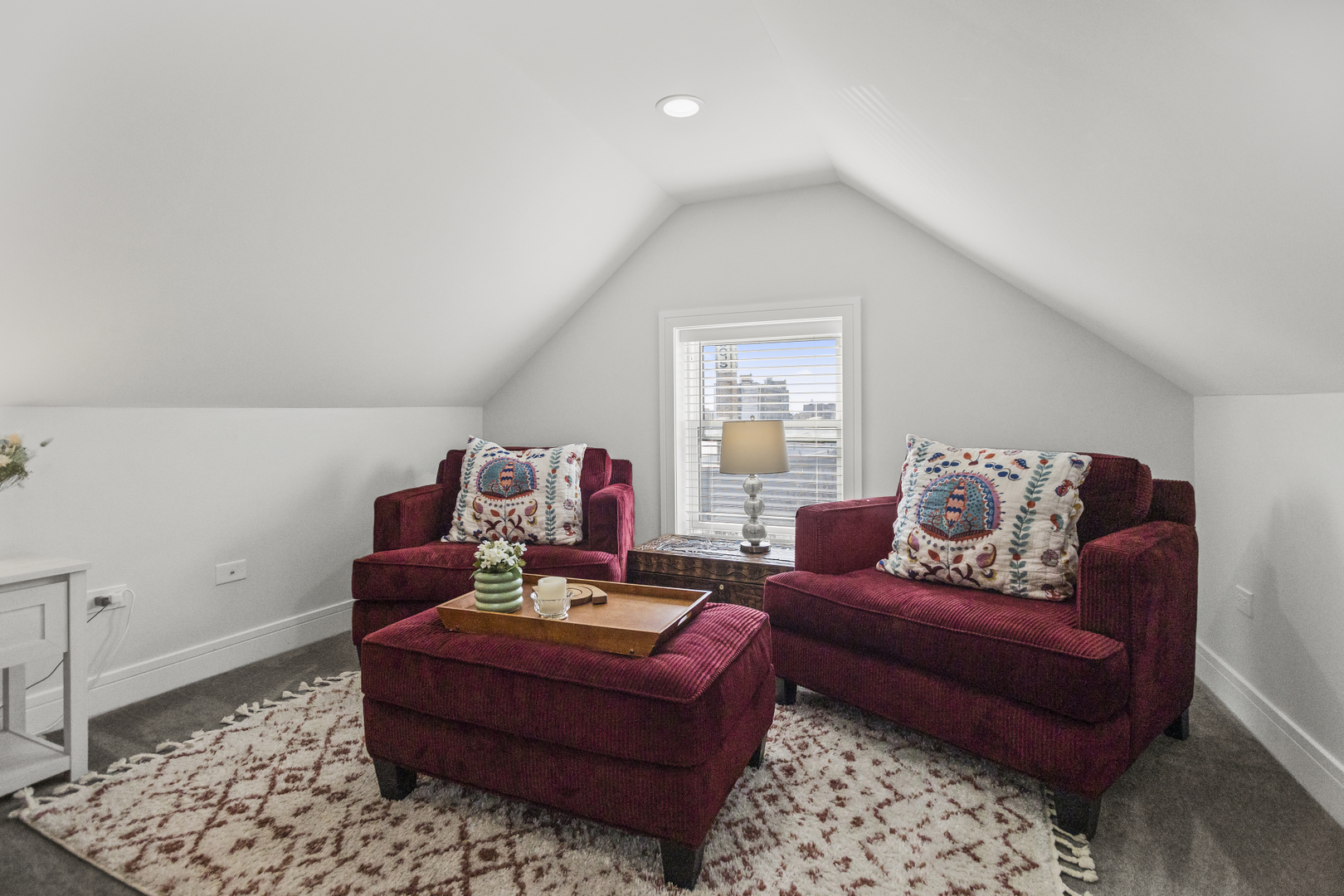 1624 W Peterson Avenue