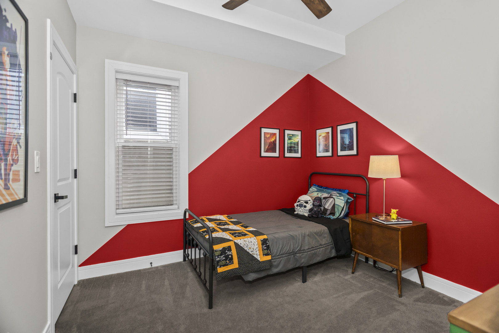 1624 W Peterson Avenue