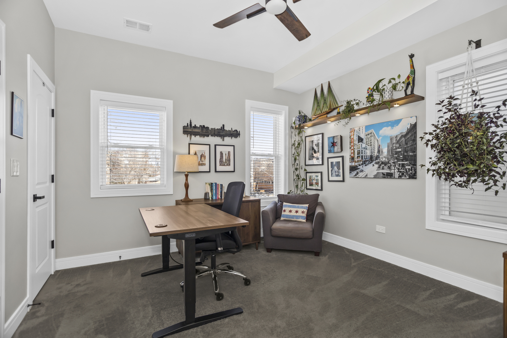 1624 W Peterson Avenue