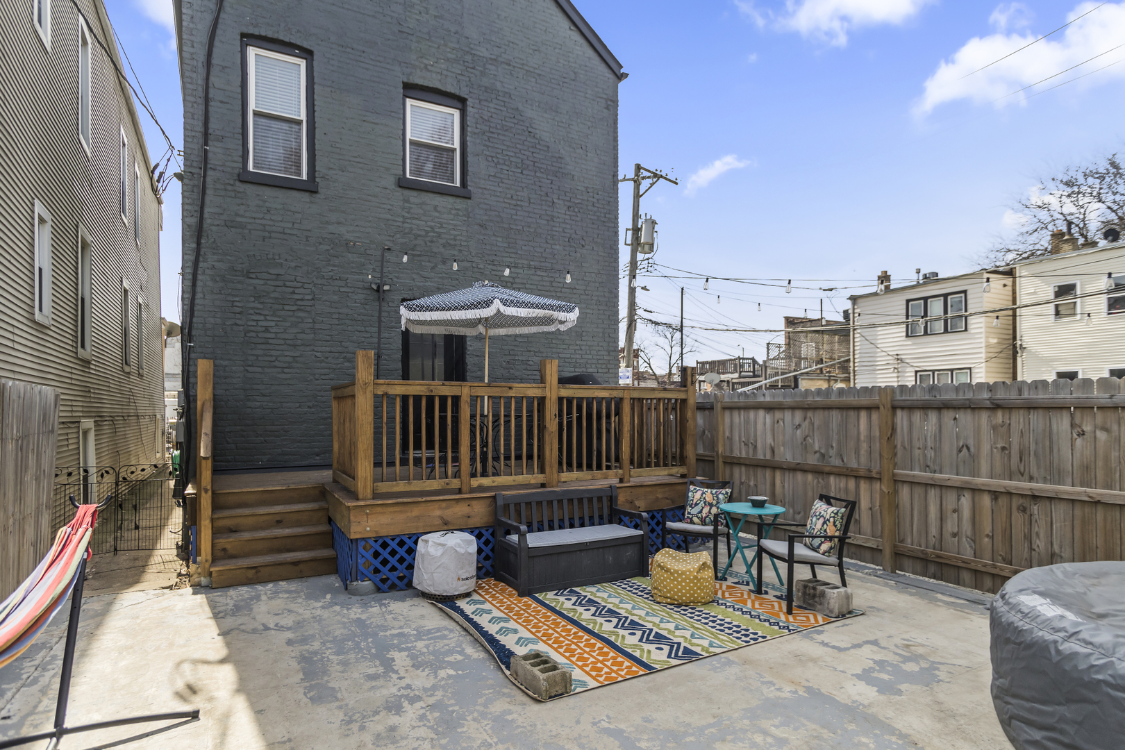 1624 W Peterson Avenue