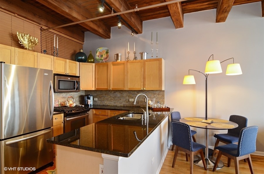 520 W HURON Street Unit: 509