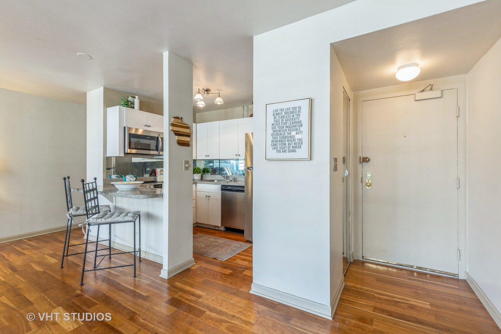 33 E CEDAR Street Unit: 6H