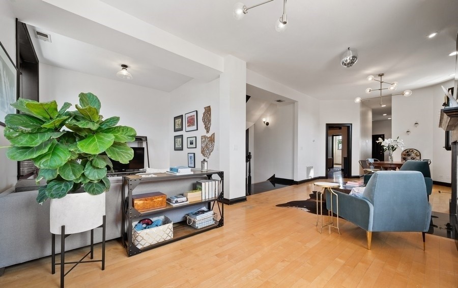 1727 N Clybourn Avenue Unit: 3