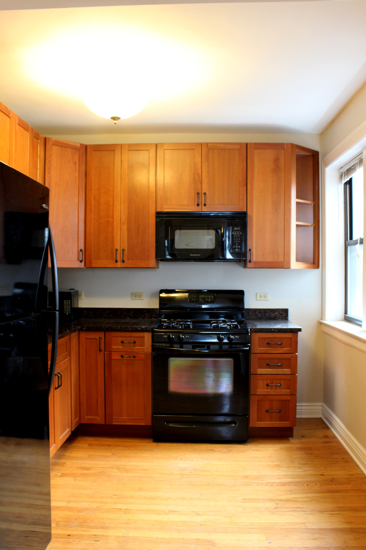 2701 W Belden Avenue Unit: 2