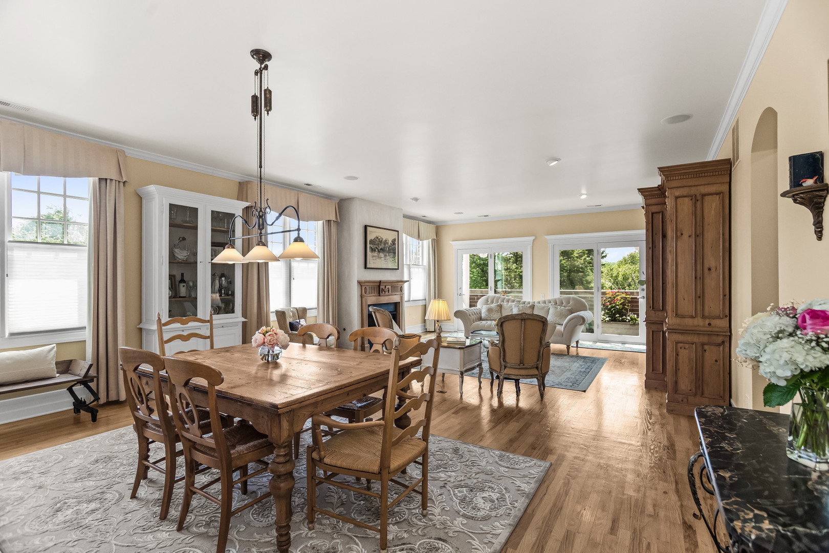 3951 N Hermitage Avenue Unit: C