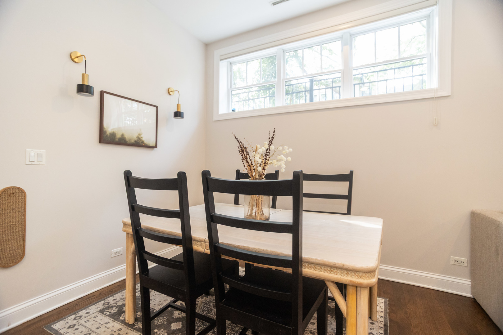 1324 W Pratt Boulevard Unit: 1W