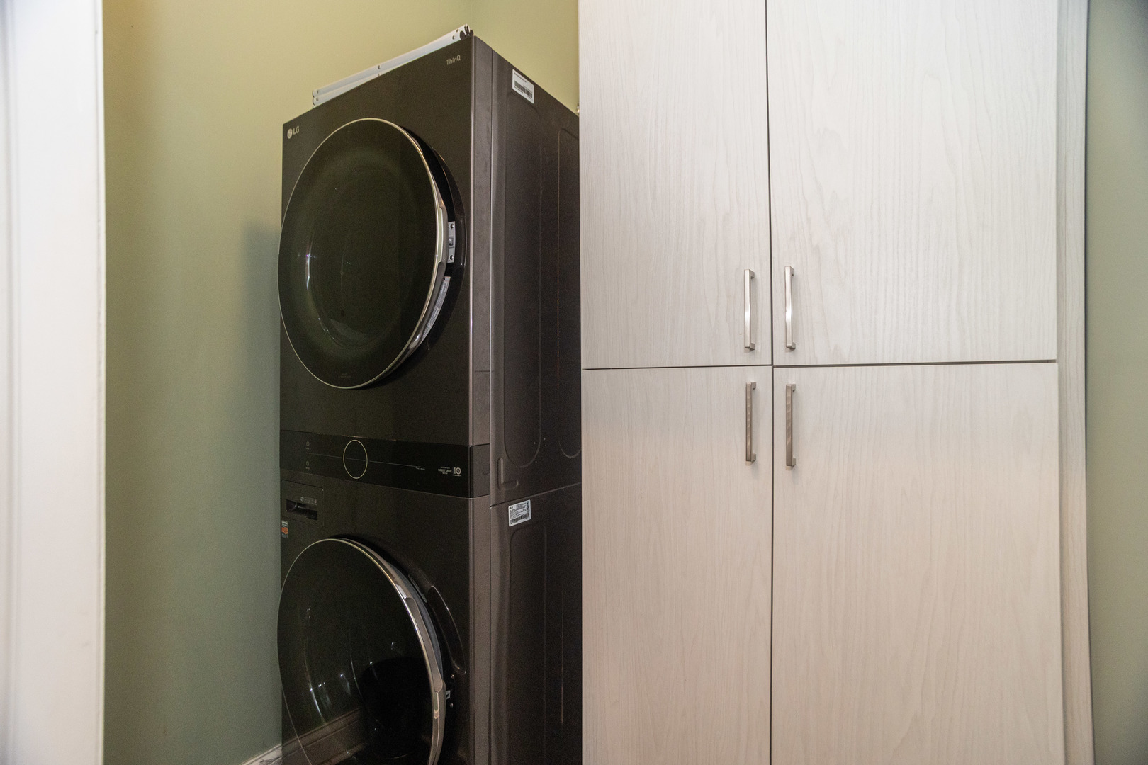 1324 W Pratt Boulevard Unit: 1W