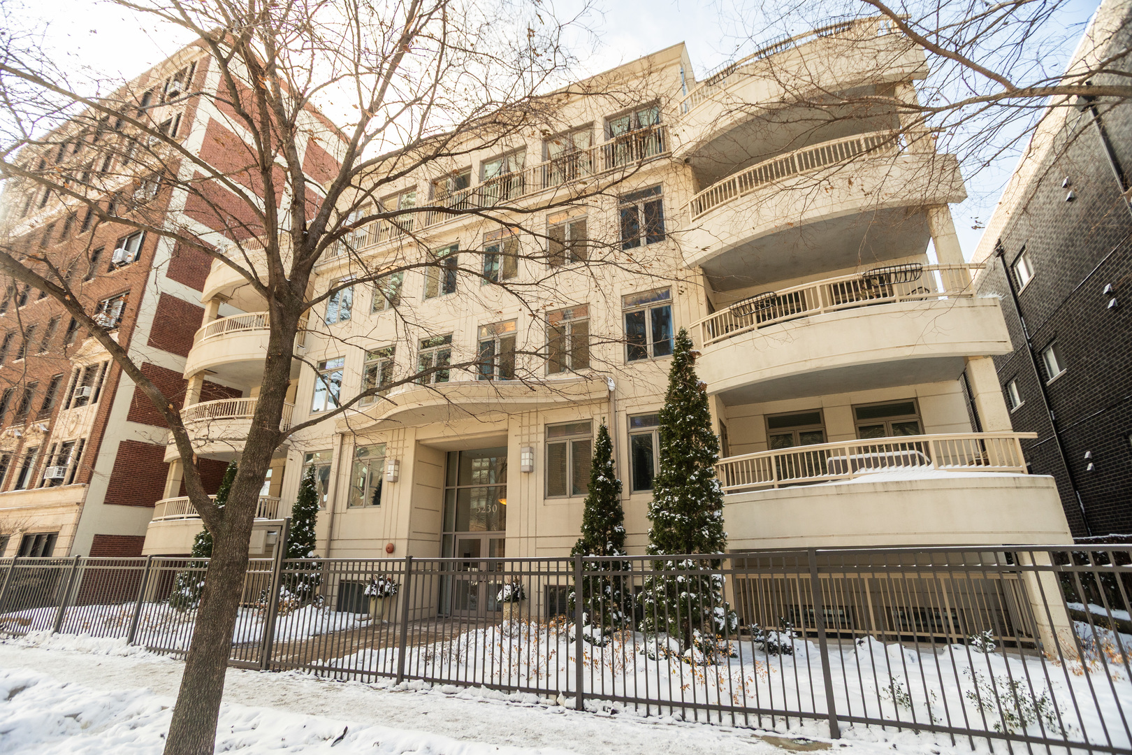 5230 N Kenmore Avenue Unit: 3C