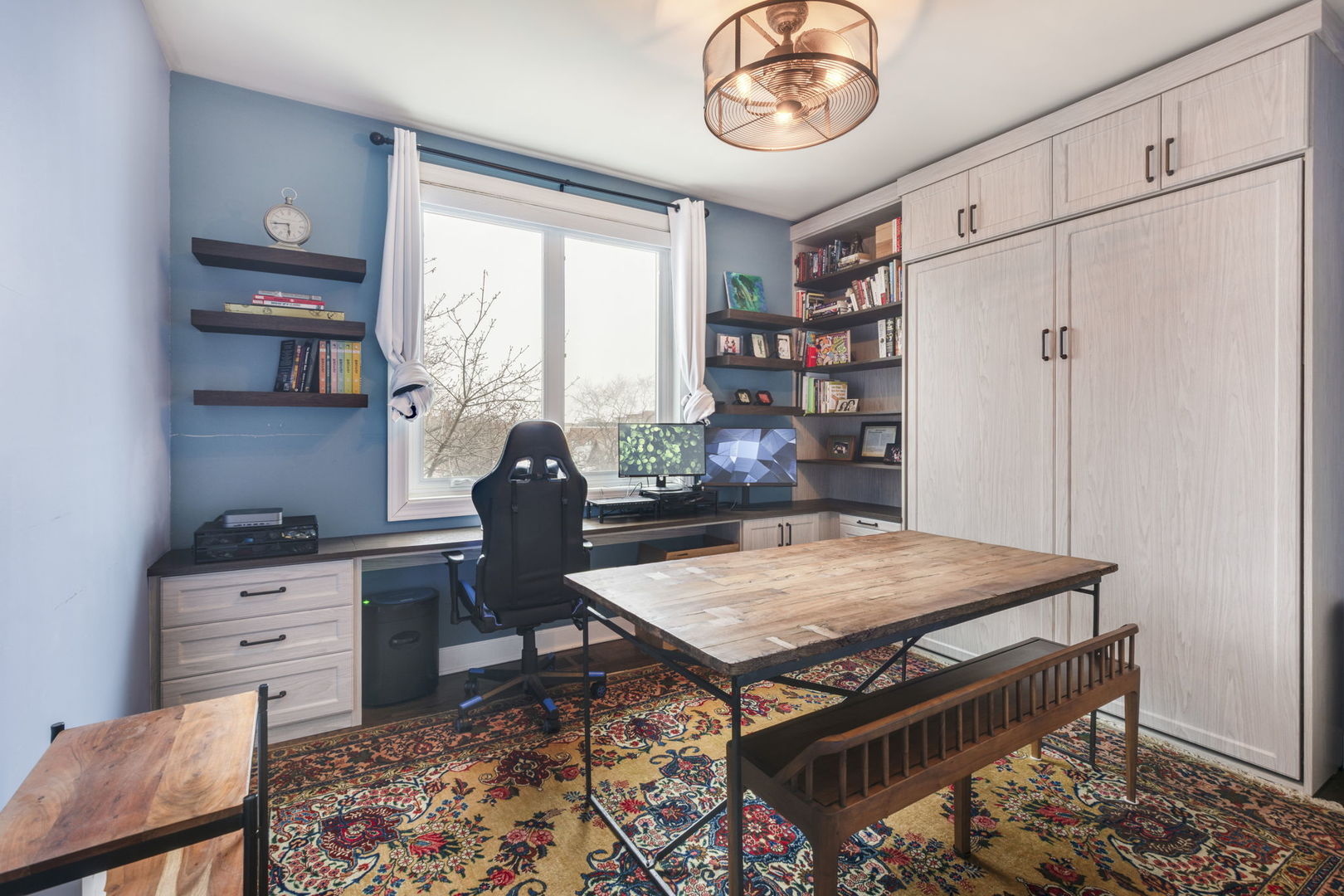 3056 N OAKLEY Avenue Unit: 4N