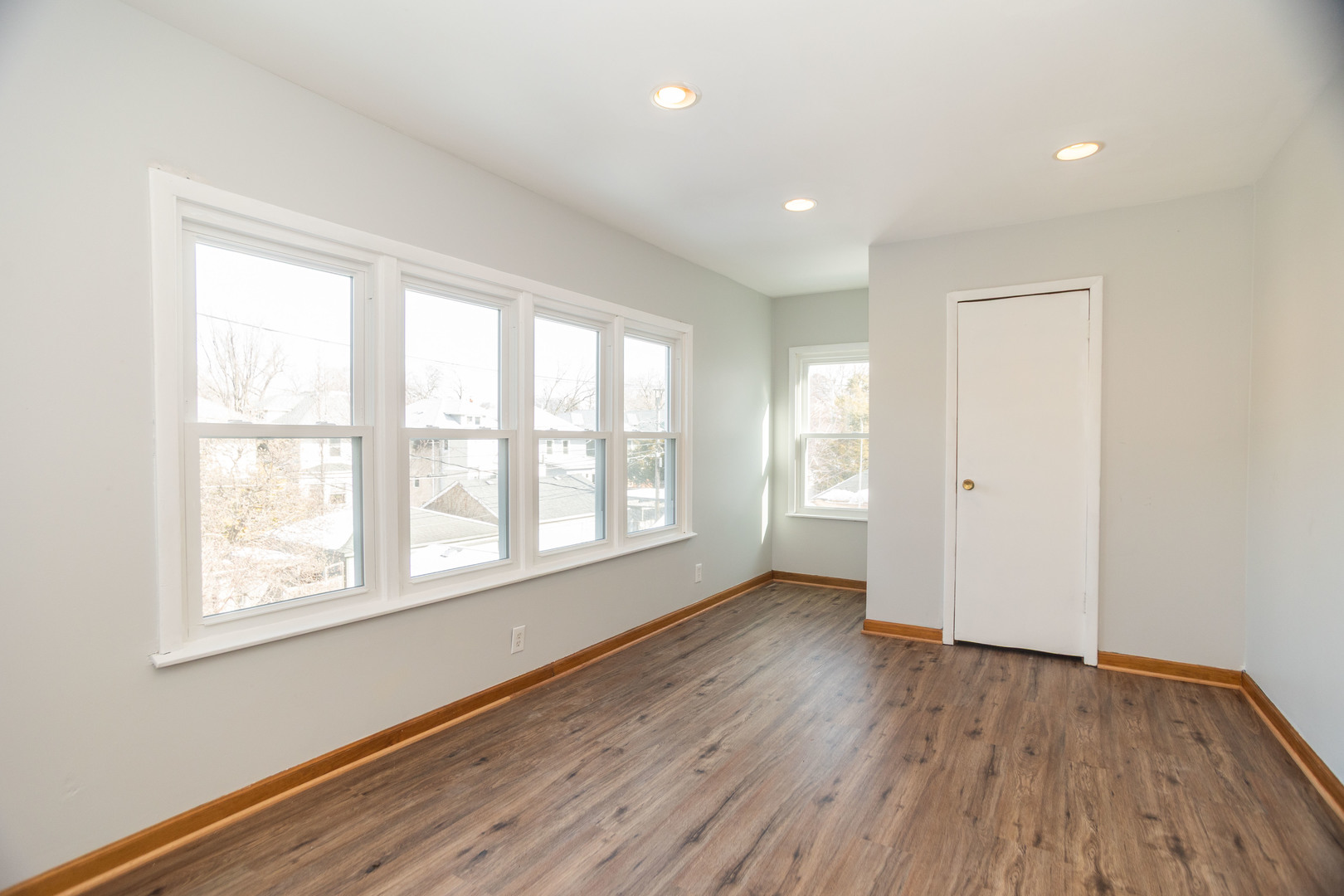 1330 W Norwood Street Unit: 2