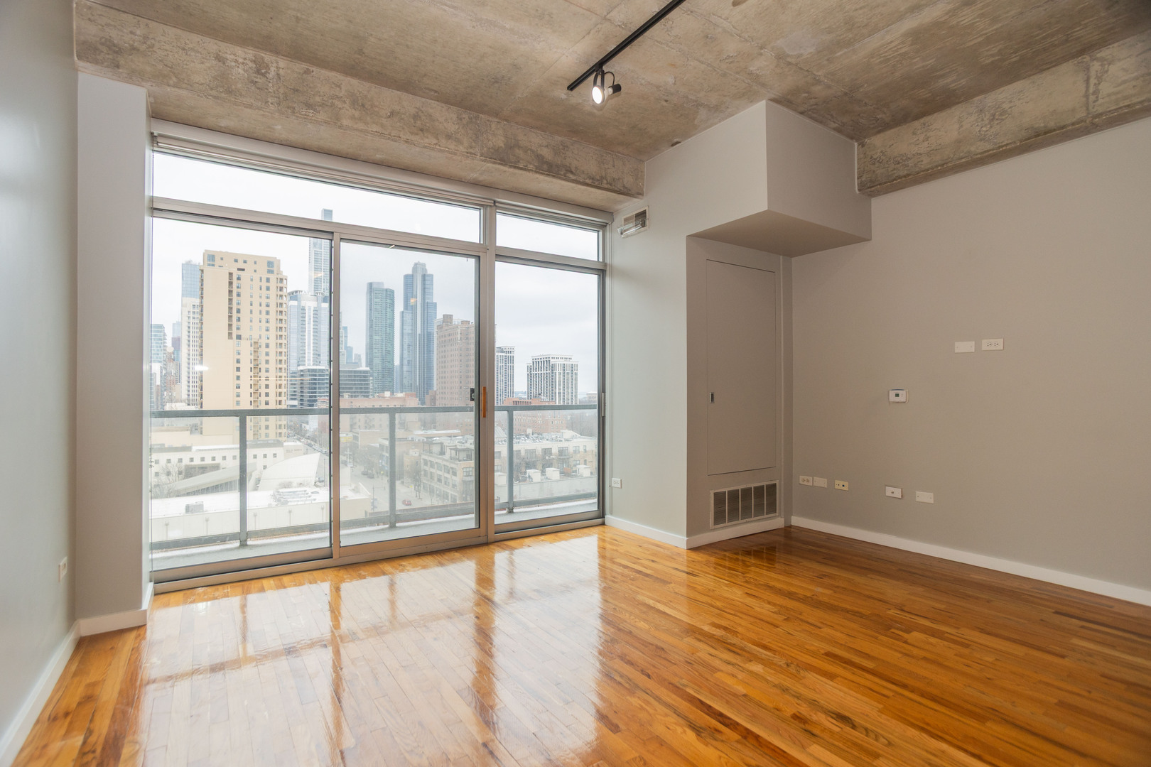 1620 S Michigan Avenue Unit: Floor-10